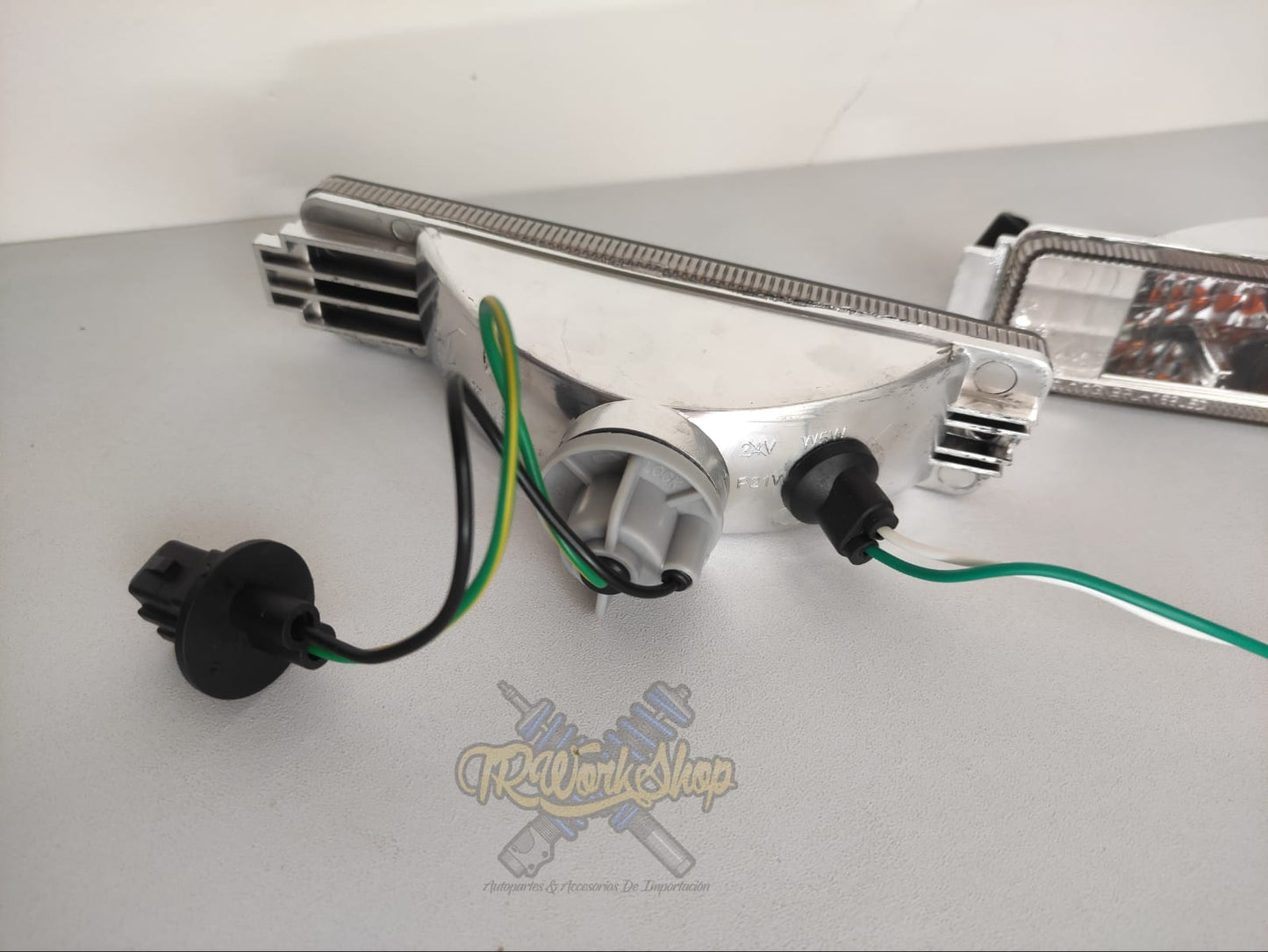 Cuartos Smoke Facia Ancha Golf y Jetta Mk2 Humo | JOM