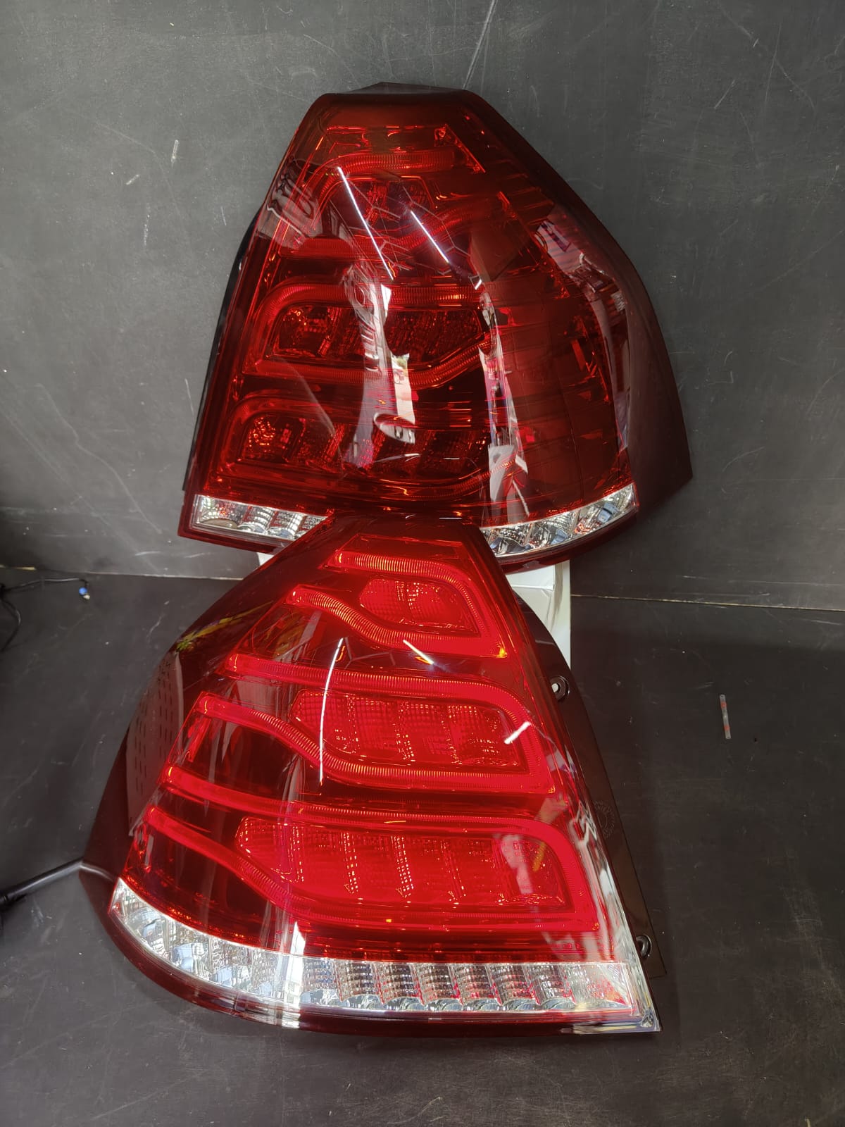 Calaveras LED para Aveo 2007-2017 | Tipo Mini Cooper / Mercedes | AKD