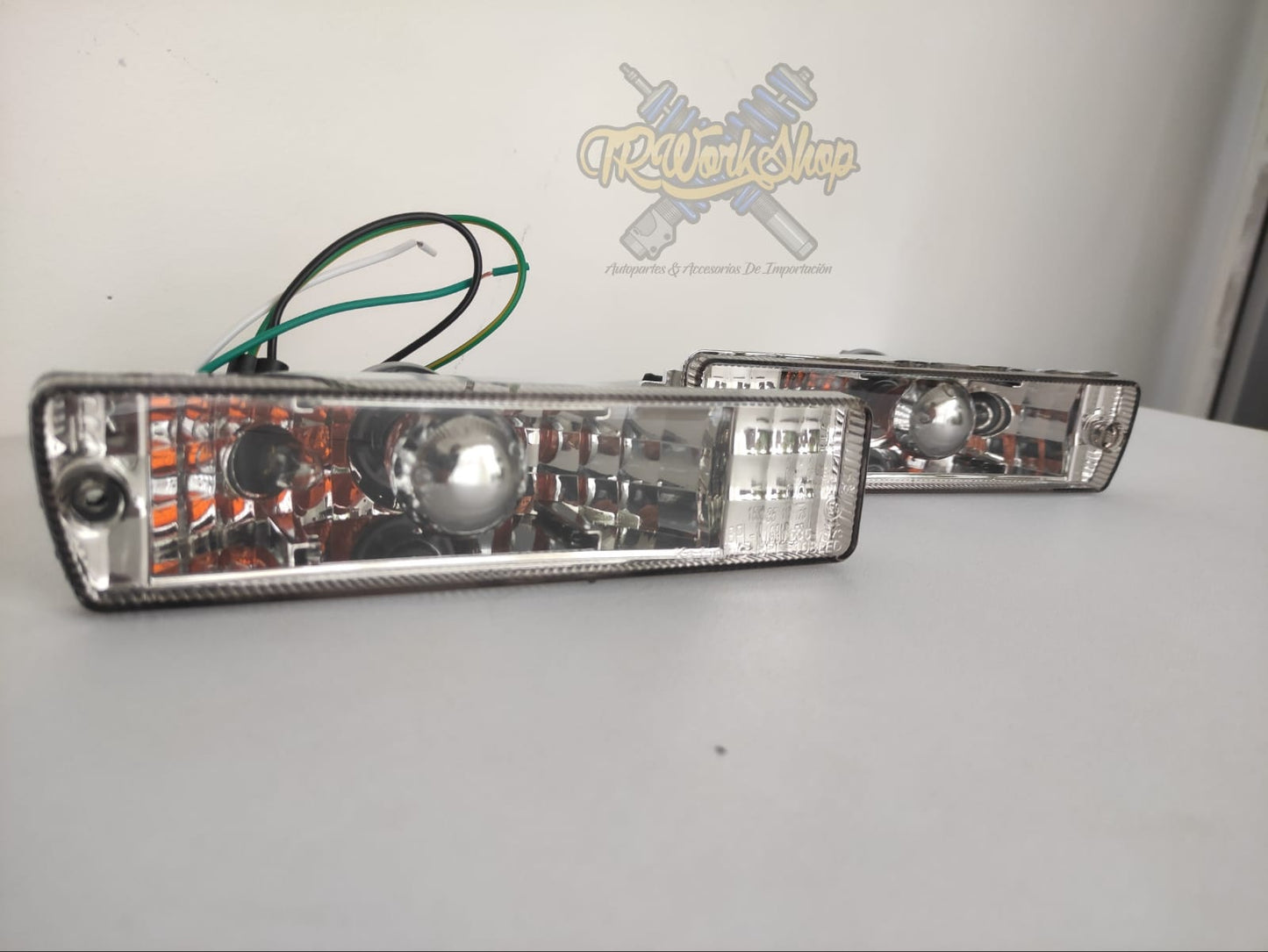 Cuartos Smoke Facia Ancha Golf y Jetta Mk2 Humo | JOM