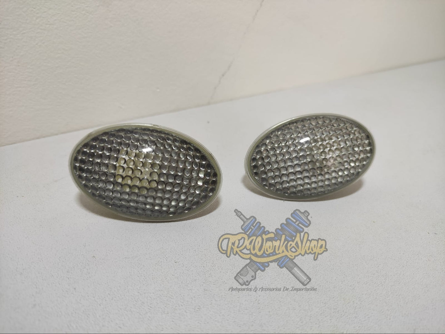 Cuartos Laterales Salpicadera Smoke Chevy 1993-2012 | Import